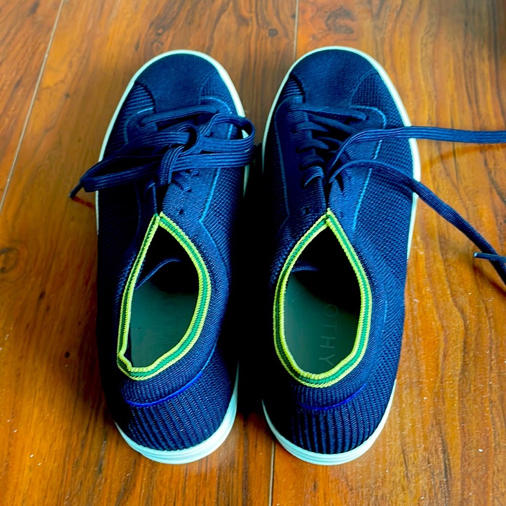Rothy’s Lace Up - Navy NWOB sz 9